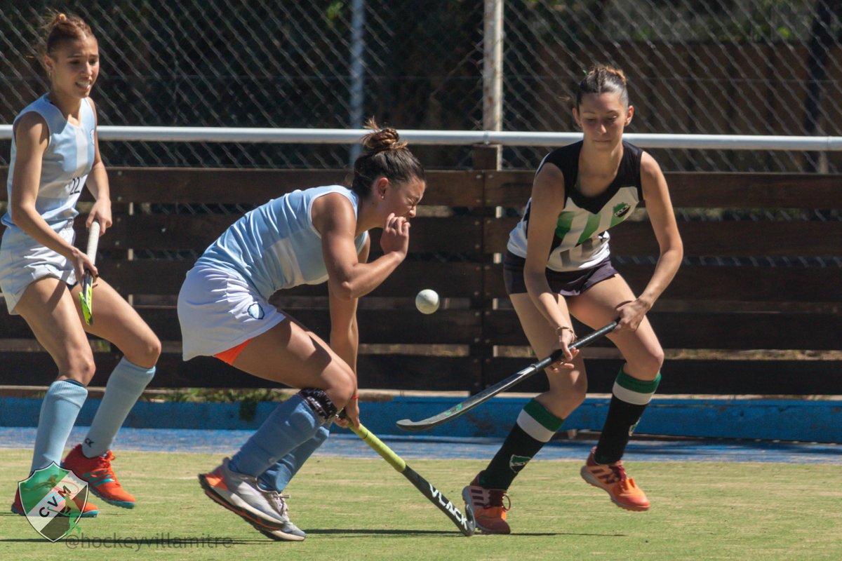 VillaMitreBB's tweet image. #Hockey | 🏑 #ABH

📸 Imágenes del finde. 

👉 1ra y Sub19 visitaron a El Nacional.
👉 Sub14 recibió en el Predio La Ciudad a Independiente de Coronel Dorrego.

#VamosLasPibas
#ElClubDeLaCiudad🇦🇪
