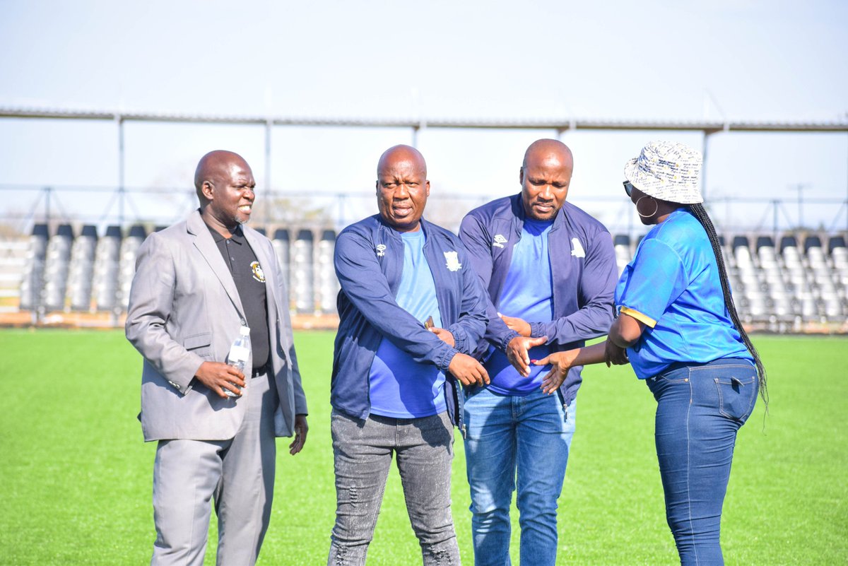 BotswanaLeague's tweet image. Memorial Service | 𝗜𝗡-𝗟𝗢𝗩𝗜𝗡𝗚 𝗠𝗘𝗠𝗘𝗢𝗥𝗬 𝗢𝗙 𝗥𝗔𝗛𝗠𝗔𝗡 𝗚𝗨𝗠𝗕𝗢

Different representatives from some teams are here to pay a respect to the hero Rahman Gumbo now at Palapye Stadium.

#BPLFootball
#rahmangumbo
#memorialservices