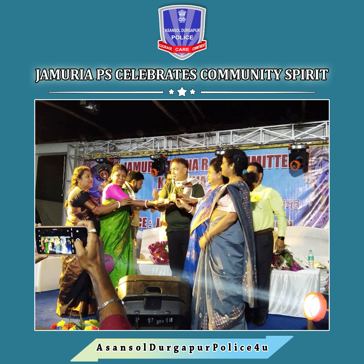 Cpadpc's tweet photo. Honouring the festive spirit, Jamuria PS hosted a special felicitation program celebrating Durga Puja & Muharram. 200 Sarees & 50 Helmets were distributed to the needy persons in presence of esteemed dignitaries.
#FelicitationProgramme #ComunityCelebration
#ADPC @WBPolice https://t.co/GBkvdcQ4OS