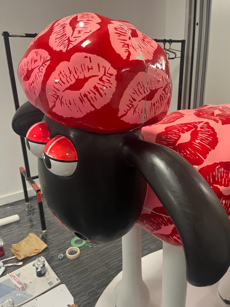 ICYMI: Shaun Le Sheep is currently having his makeover to make him ready for the @ShaunbytheSea farewell event next weekend! 

You can purchase tickets to see Shaun Le Sheep’s incredible transformation here &gt; bit.ly/3SCqqKe  

#BrightonFlock #ShaunbytheSea