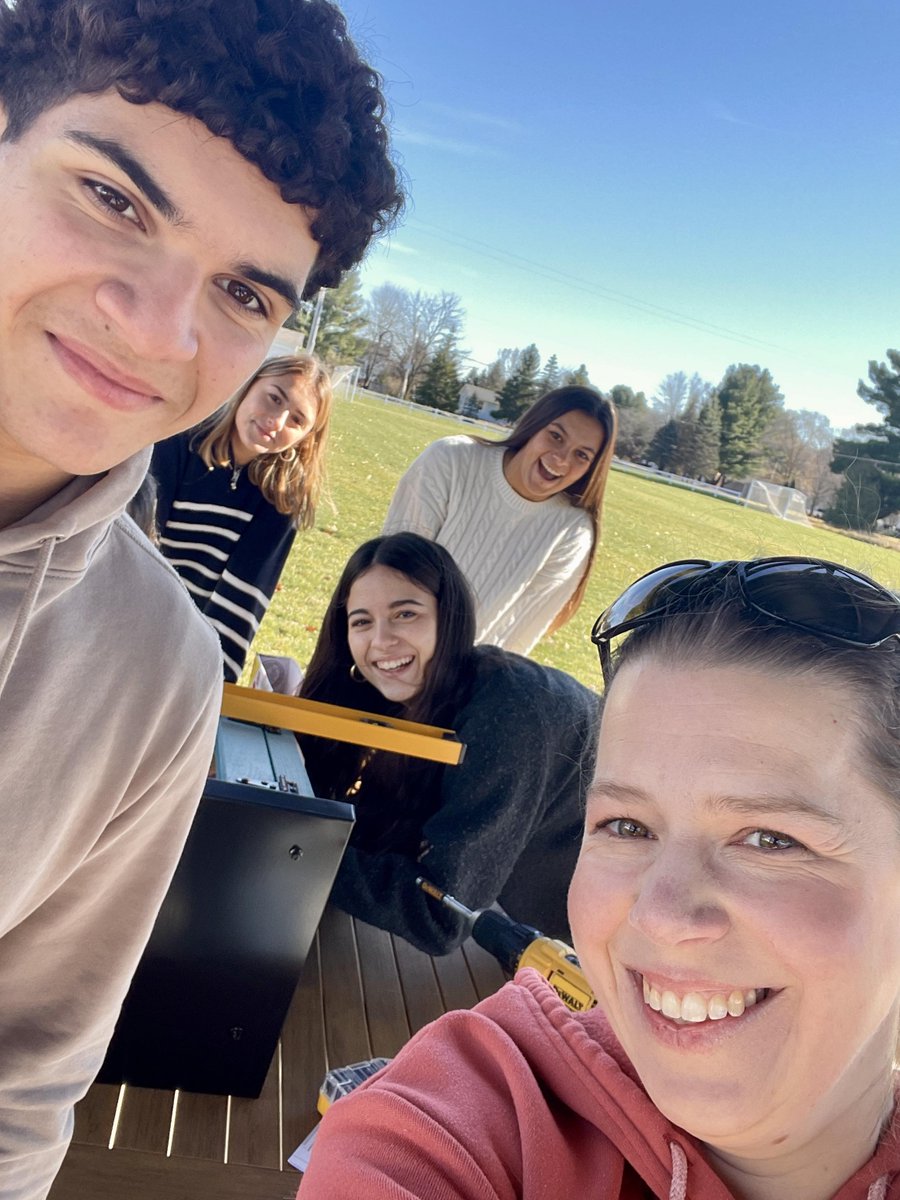 JpsIntlStudent's tweet image. A few @JenisonSchools International students helped assemble a free little library! Thanks to @livewestmichigan, @willowtree_library, and @sarah_boucher119 for the opportunity to provide community service.