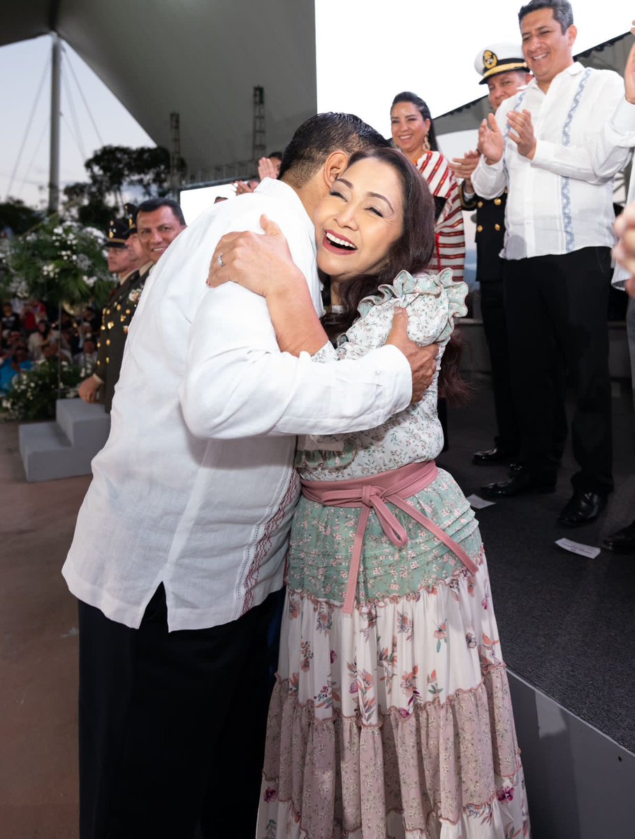 Agradezco el apoyo y compromiso de <a href="/Irma_BolanosOax/">Irma Bolaños Quijano</a> a lo largo de este primer año de gobierno, es un orgullo caminar juntos por la transformación de Oaxaca.

#TrabajoQueTransforma
#1erInformeDeResultadosSalomónJara