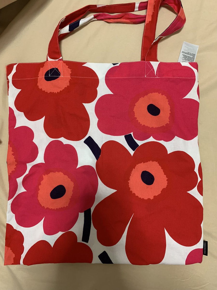 baibua2540's tweet photo. ส่งต่อกระเป๋าmarimekko 400 รส ใช้แค่ครั้งเดียว #marimekko #Marimekkothailand   #marimekkototebag  #marimekkobag   #กระเป๋าmarimekko  #marimekko #marimekkotote     #marimekkoมือสอง  #ส่งต่อmarimekko #marimekkothailand https://t.co/XoeayZIYH6