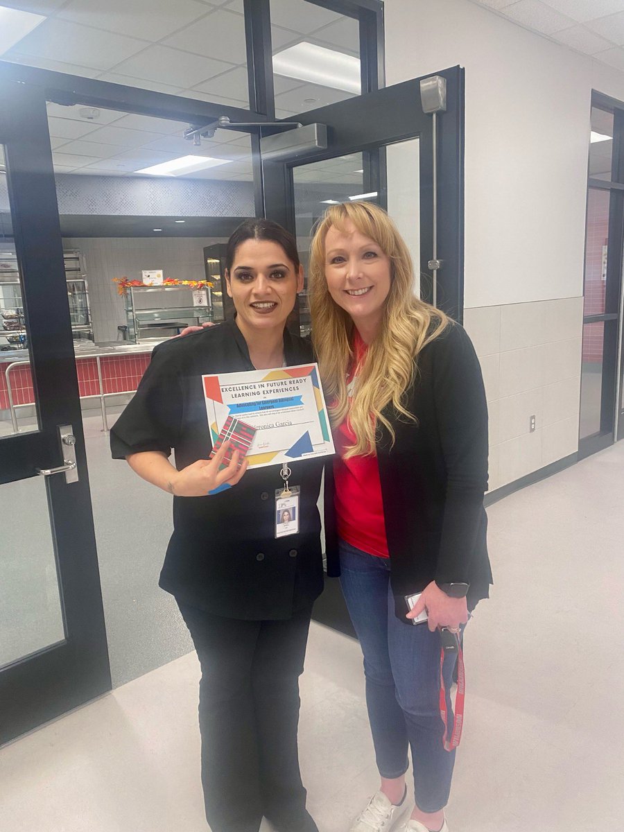 JillYoungILA's tweet photo. Thank you Ms. Veronica for taking such good care of our EB newcomers in the cafeteria and for stepping in as a translator when needed!! @FISD_EB #BulldogBuilt https://t.co/hOltI1hb3U