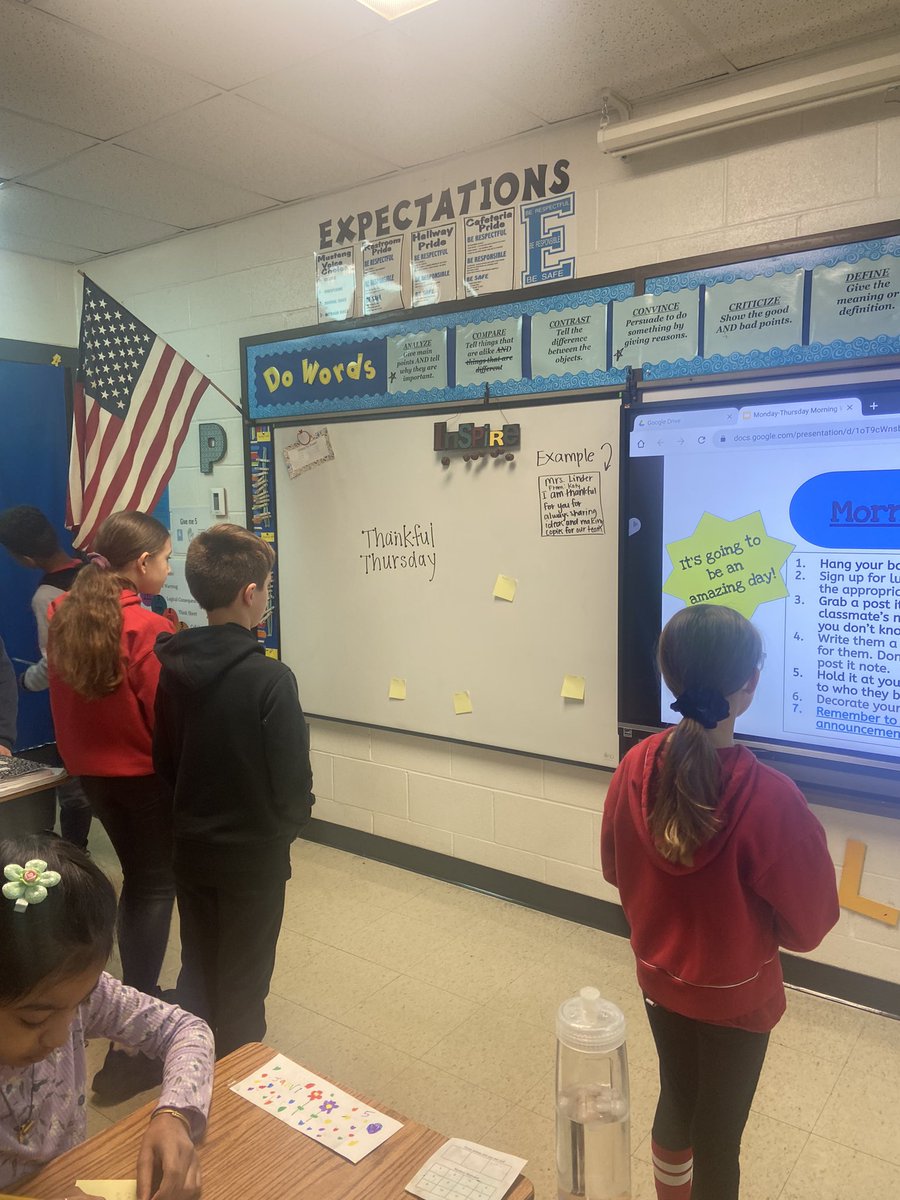 MrsP0119's tweet photo. It’s the season to feel thankful and today was our first “Thankful Thursday”! Ss responses of how their note from a classmate made them feel… “pure joy”, “special”, and “happy”. ❤️ https://t.co/piu3IyiwG9