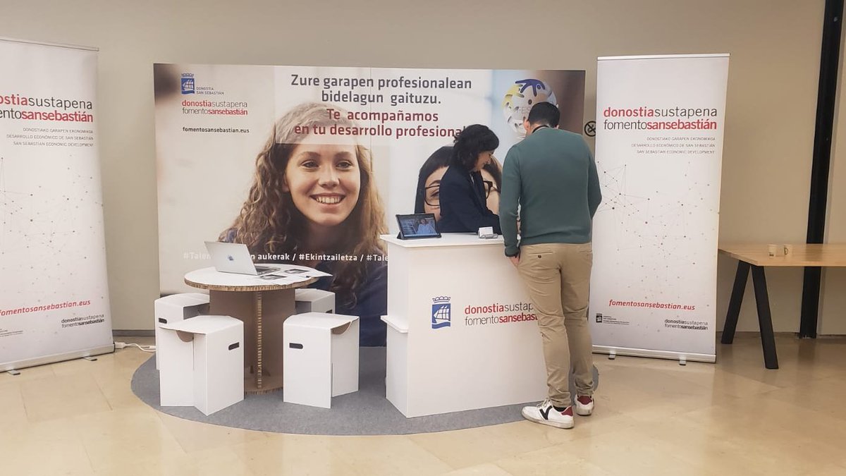 FomentoSS's tweet photo. #FESLAN23 Ekonomia Sozialaren Enplegu Azoka eta Kongresuan 💼parte hartzen dugu. Hurbil zaitez gure stand-era, ditugun prestakuntza eta orientazio zerbitzu eta aukera guztiak ezagutzeko! Zure zain gaude! 👋
#Enplegua #Kohesioa #Aukerak https://t.co/b5DEuH2JBR
