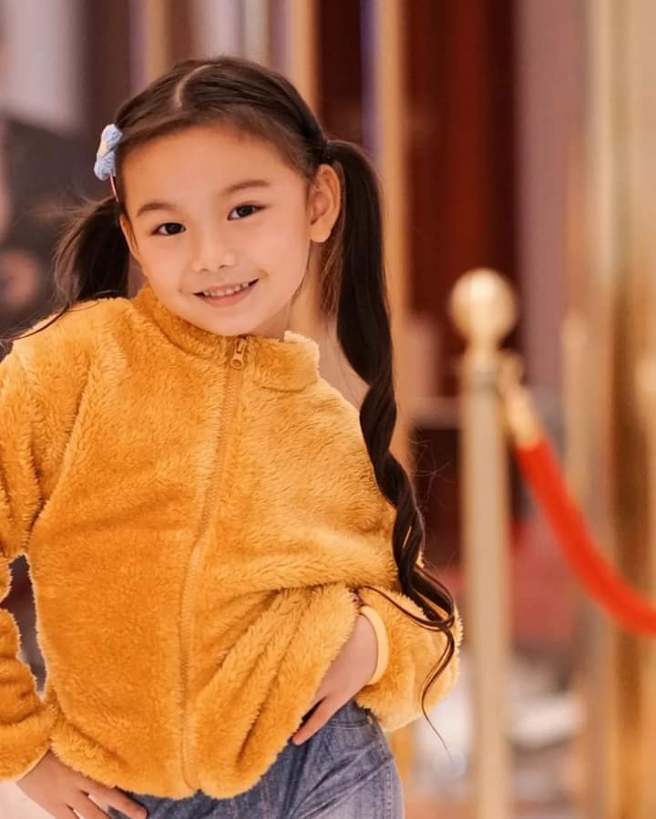 DaniDollzOFC's tweet photo. Dani in yellow

SSA FULL TRAILER 

#KrisshaViaje | #JeromePonce
#DaniZee | #SafeSkiesArcher
#SSA4DaysToGo https://t.co/OWOyVvGWVm
