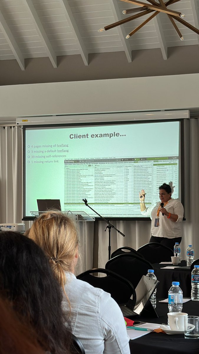 rollerblader's tweet image. Nice call outs about why sites that have localized languages show up in the wrong countries and how to fix it. @JudithLewis #bbseo23