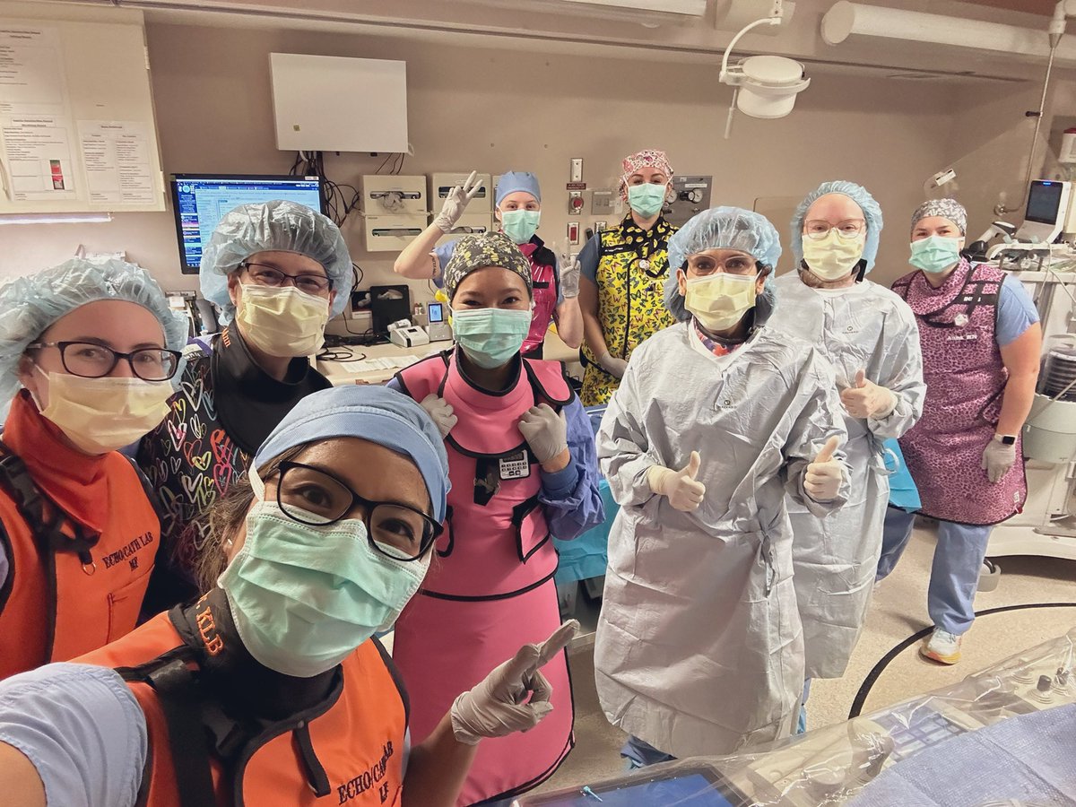 Another day @MayoClinicCV with our all women #cathlab team ready for a #TAVI 💃🏽👩🏻‍💼👩🏼‍💼👩🏻‍🔬👩🏽‍🔬 @MayraGuerreroMD @WomenAs1 #WIC. As an echocardiographer, I must mention that having outstanding #sonographers who care about quality and our patients makes all difference each day #echofirst