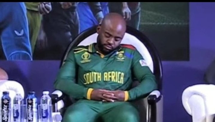 FaithMotsapi's tweet image. Temba Bavuma sleeping.#TembaBavuma
