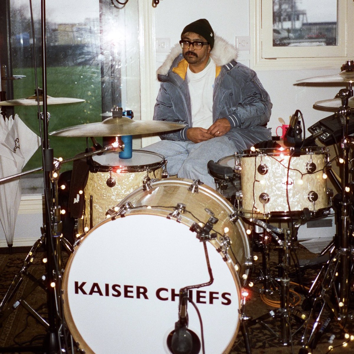 KaiserChiefs's tweet photo. Recording Album 8 all over the UK. π± https://t.co/6Ymc67vtly