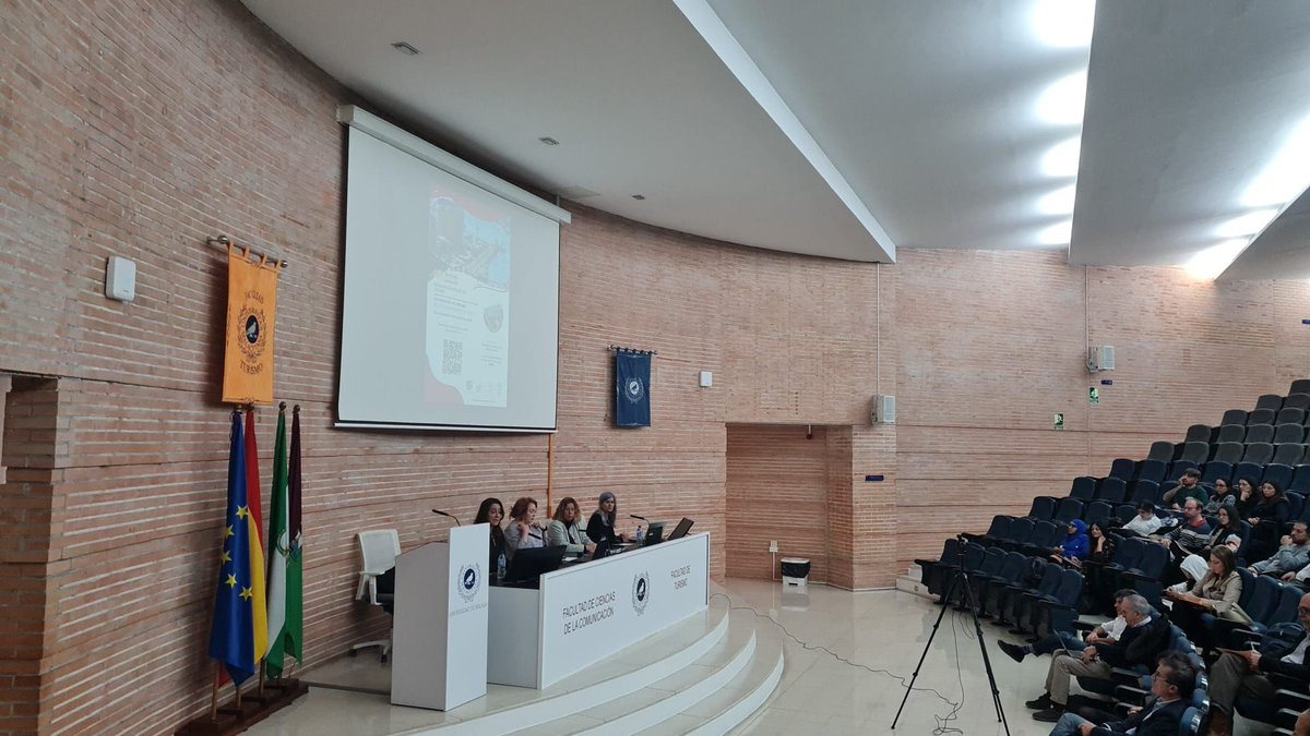 DoctoComunicacion tweet media