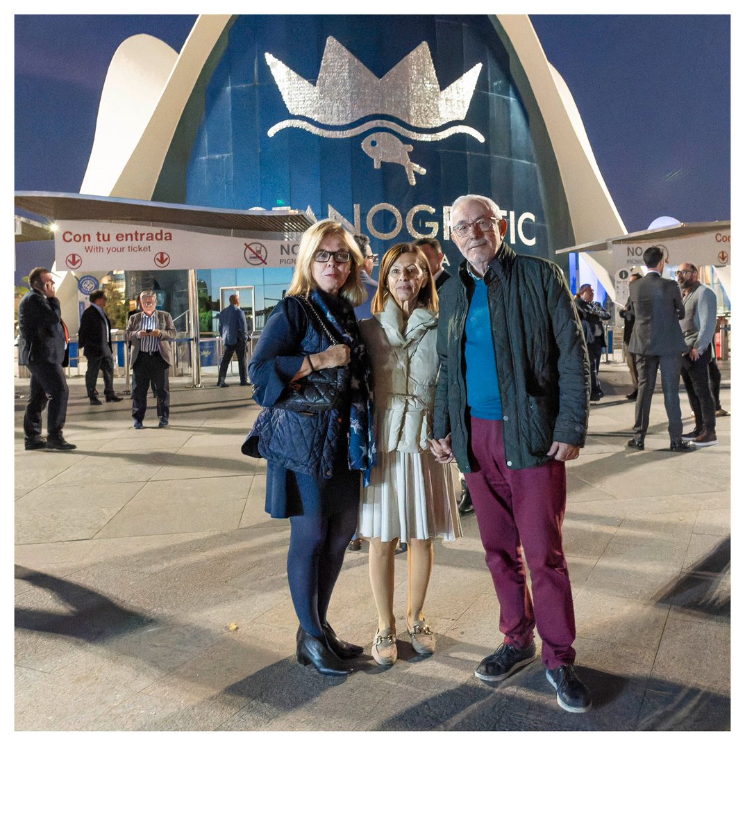 COAPI_Valencia's tweet photo. 📷 La vicepresidenta de @COAPI_Valencia, Pilar Marco, ha representado al colectivo en la Gala de Premios @Economia_3
¡Felicidades a los galardonados!
#YoSoyApiValencia #CoapiValencia #Valencia #PremiosEconomía3 https://t.co/gVOWlkvz7E