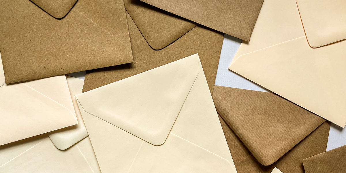 kuvertsverige's tweet image. Fyrkantiga kuvert 130x130 mm - kraft, magnolia, elfenben.

#kuvert #färger #envelopes #elfenben #magnolia #squareenvelopes #kort #inbjudningar #pappersvaror #brevpapper #sustainablestationery #kraft #kraftpaper #ecofriendly #paper #recyclable #ekologisk #plastfri #zerowaste