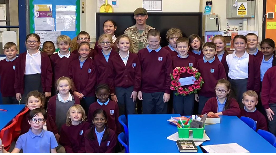 EllisonPrimary's tweet image. Year 5 had a very special visit from Mr Bailey from the Mercian Regiment last week. The children made wreaths for #RemembranceDay and enjoyed asking questions about life in the military. #ellisoncommunity