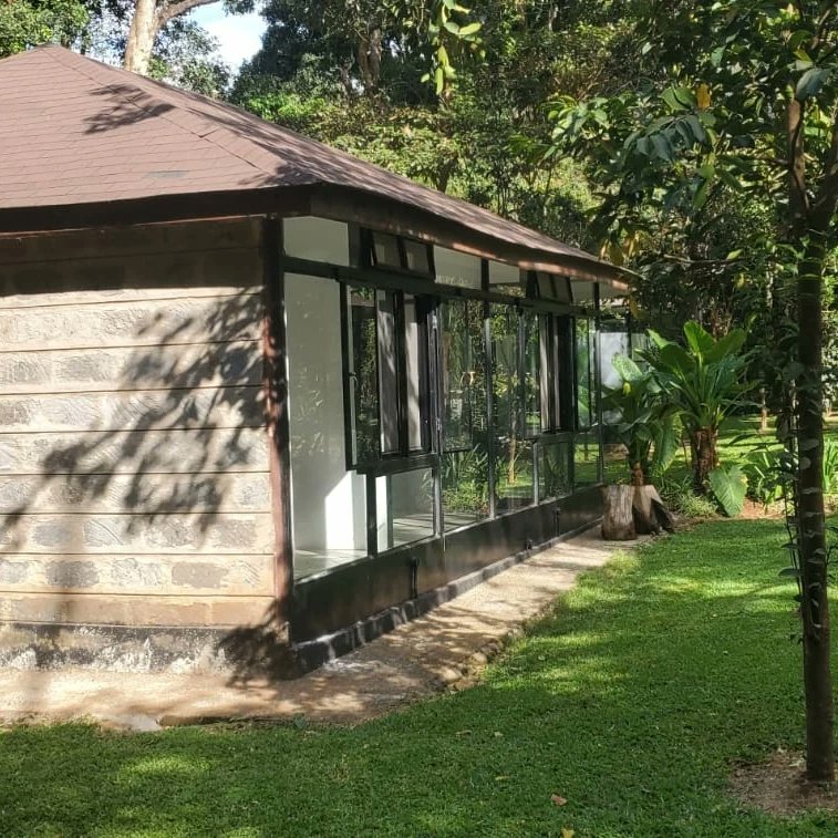 Hodihodilisting's tweet photo. Office Spaces available for rent at Dari Business Park Karen. Work in calm environment surrounded by nature. Contact 0729902744/0115634462/0719893369 for inquiries https://t.co/bfGDtP8whI