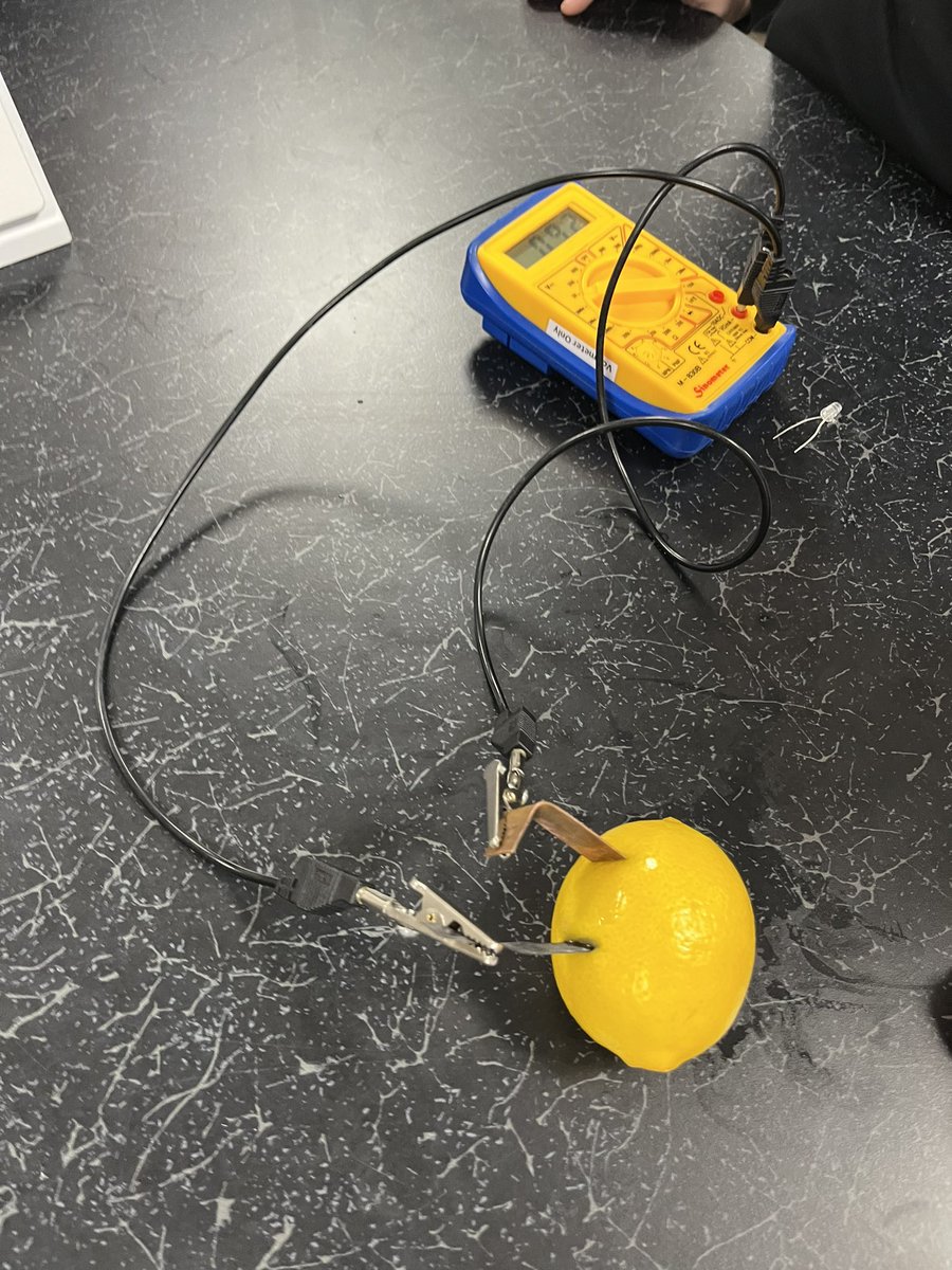 Mr Carson tweet media