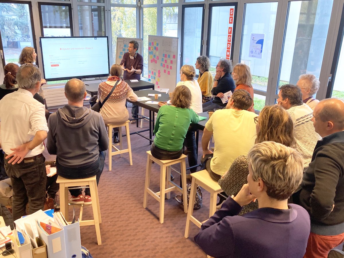 MarjodeBortoli's tweet photo. Prés° des fonctionnalités de #PlaReLA (consultat°, emprunt, achat, contribut°) à l'@Canope_67 !
🇪🇺Une magnifique opportunité d’accompagnement de l'apprentissage de l'allemand et de l'alsacien, pour dépasser les frontières et devenir un citoyen européen ➡️https://t.co/ihXL8u0er9 https://t.co/bWWCgWeZY2