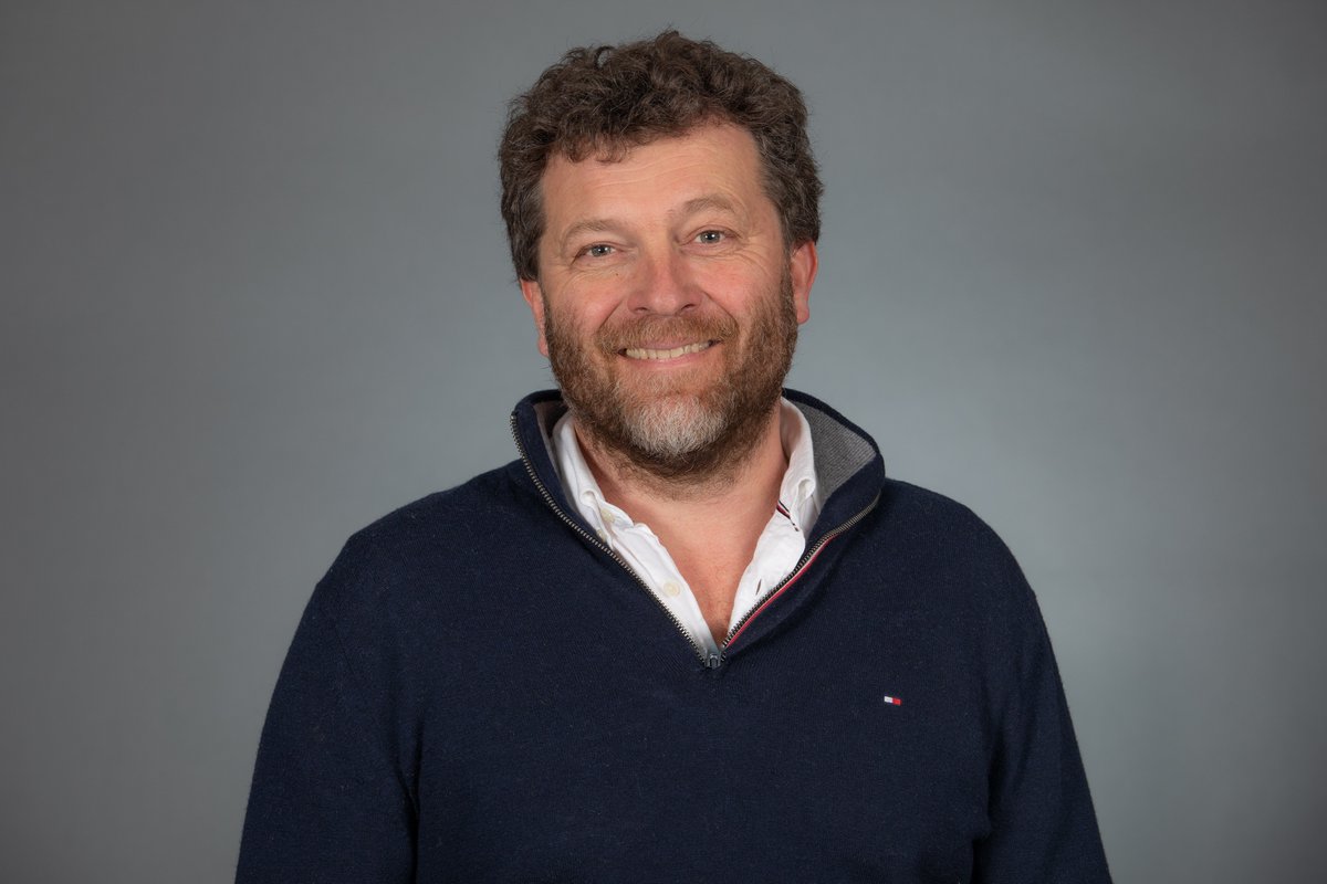 LA GESTION DES EMOTIONS GRACE AU SPORT

Entretien passionnant avec le Professeur Edouard Gentaz. La bonne nouvelle, la gestion des émotions, cela s’apprend dès le plus jeune âge et cela s’entraîne. 

open.spotify.com/episode/2ZnPes…

<a href="/UNIGEnews/">Université de Genève</a> <a href="/abenneteau/">Antoine Benneteau</a> <a href="/tample_official/">Рок-орден Тампль</a> #EdouardGentaz