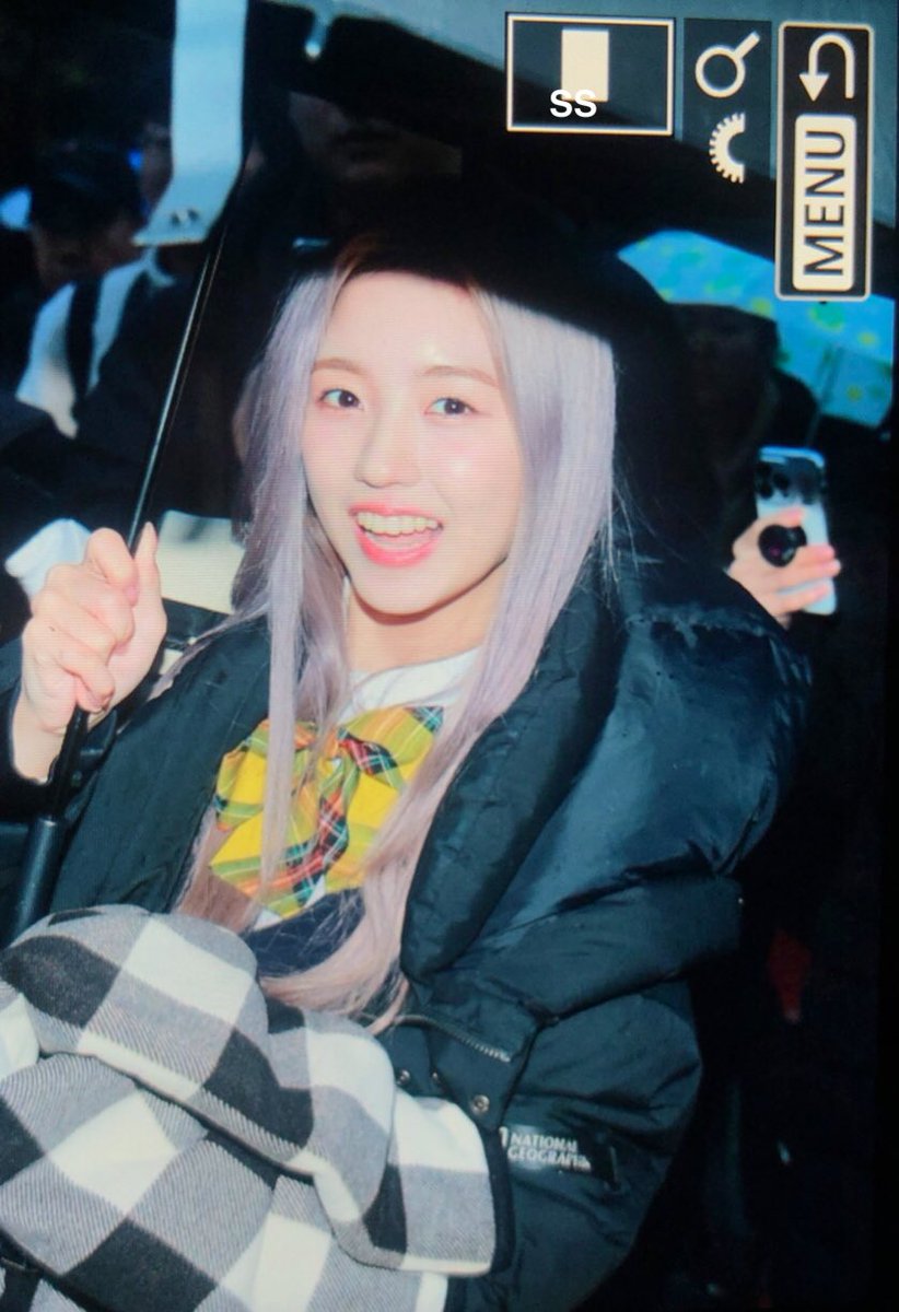 ss050822's tweet photo. 231116 수고했어

#yeseo #강예서 #Kep1er #케플러 https://t.co/WEMcPDNe29