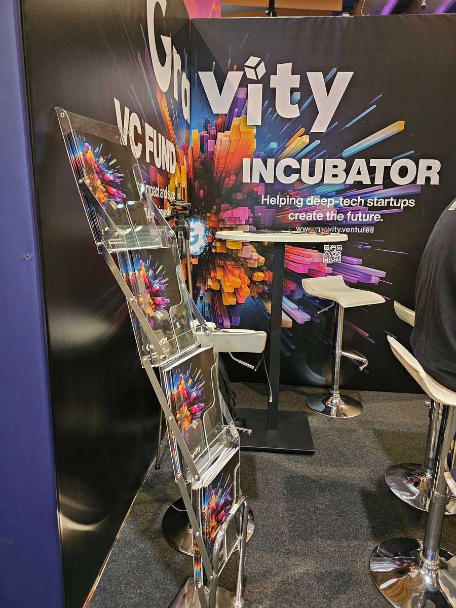 Gravity Incubator tweet media