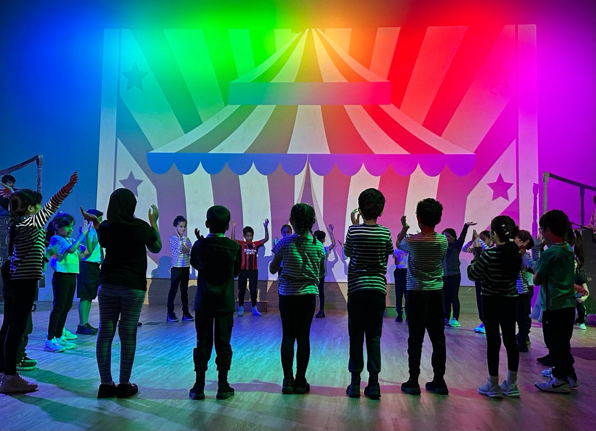 BCAbuDhabi's tweet photo. Year 3 stole the spotlight with their spectacular production, "You Are Special"! The show had a strong PSHME (Personal, Social, Health and Economic Education) celebrating differences and recognising that everyone is of equal importance.
#BCADPrep #BCADDrama #BCADTalent https://t.co/NpHtImqK7E