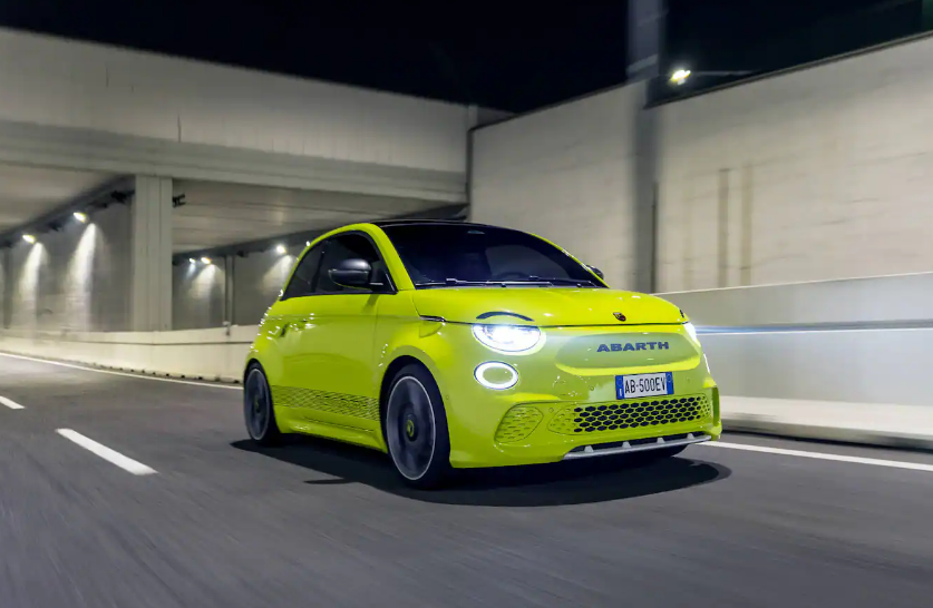 abc_es's tweet photo. @noe_soage 🚗🏆 El Coche del Año 2024 se viste de gala en la presentación de los candidatos

Del 16 de noviembre al 1 de diciembre, podréis votar a vuestro candidato favorito a través de este enlace ➡  https://t.co/j8xAUXAGO9

✍ Por @delkete y @noe_soage https://t.co/AoIj8XEysz https://t.co/NDeQPuqizI