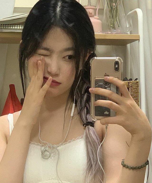 YDFHF123156's tweet photo. 喜欢被控制自毁社死 无脑自曝的傻逼母狗，看到之后立刻掰开你的狗逼，一边扣一边无脑上贡   无脑自曝  疯狂磕头出卖自己的亲人朋友   请求主人给母狗玩废
#羞辱 #辱骂 #丧志 #洗脑 #自毁 #自曝  #精神控制 #任务指令 #控制 #母猪 #母狗 #反差婊 #母人 #母蛆  #母畜 #肉便器 #母驴 #杂种 #社死 https://t.co/eRyIAALBAD