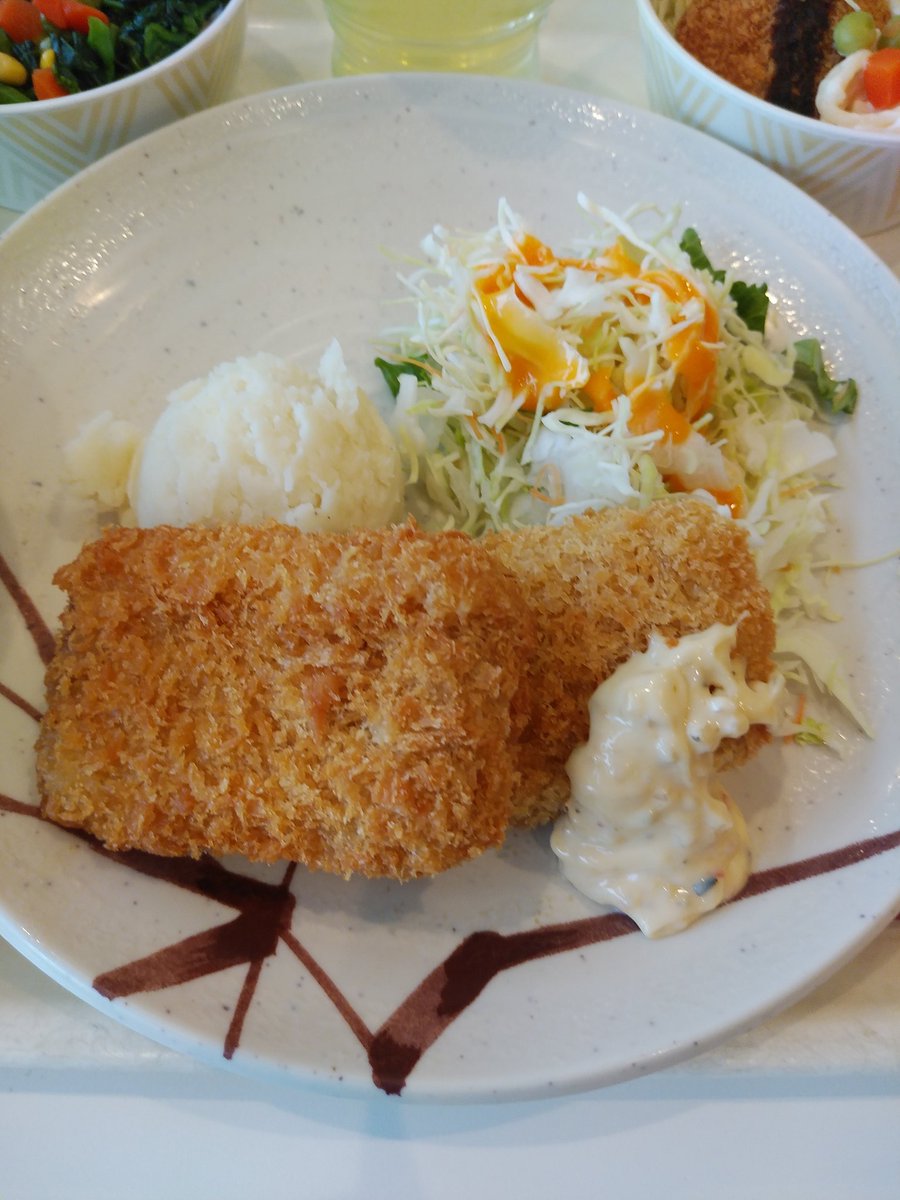 Craft_Beer_Lab's tweet photo. 今日の昼ご飯🌠
気仙沼のカツオのフライ😋 https://t.co/breK0vx0jB