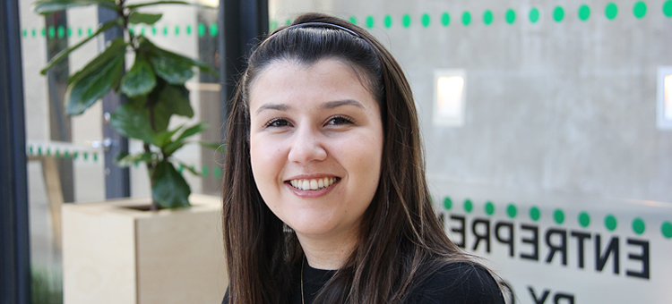 Transformative Innovation Policy (TIP) focuses on addressing societal challenges, such as resource scarcity and climate change, and raises challenges for evaluating these policies. This is what Carolina Haddad investigates In her doctoral thesis. chalmers.se/en/current/new…