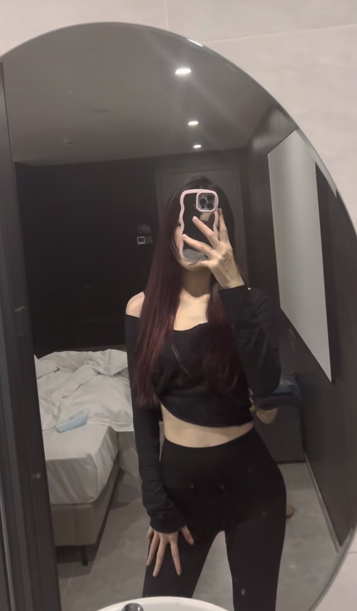 e176333's tweet photo. #北海 哥哥，我们直接在镜子面前做吧🥰 https://t.co/7XIODIztyr