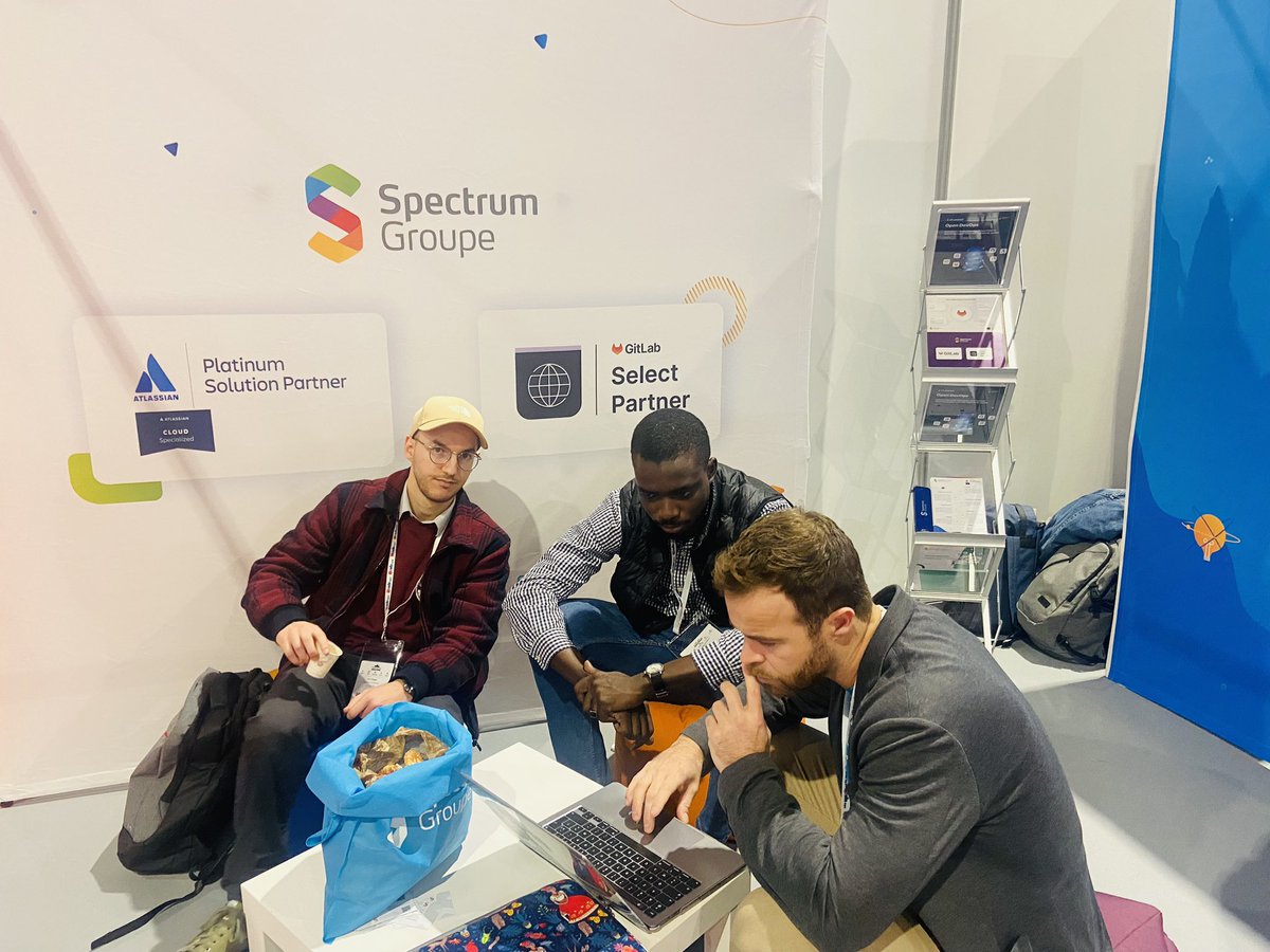 spectrumgroupe's tweet photo. @CloudExpoEurope J2 I Venez profiter de la venue de @r2devops_io sur notre stand  Spectrum Groupe  C 60 pour une démo de leur solution de gouvernance CI/CD avec GitLab https://t.co/JEzrD2Zt4K