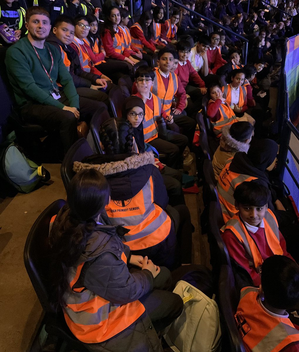 LeighPrimary's tweet image. A fantastic treat for our Year 6 100% attendance winners - to attend the World Trampoline Championship! #WTGC2023 #Birmingham #WorldTrampolineChampionship