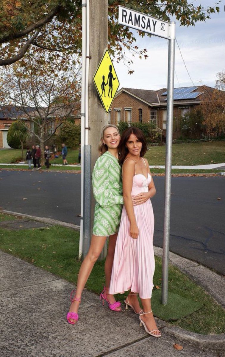 LaurenG2911's tweet image. What a dream these two are 😍🤍 #Chelly #Neighbours #FlashbackWeek