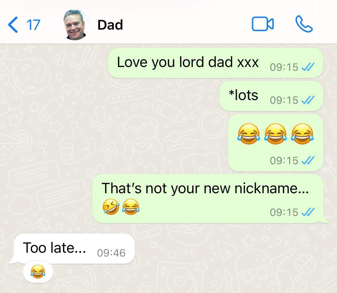 EmmaEsj's tweet image. I created a monster… 😆🙈 #irishdads #dadjokes #autocorrectfail