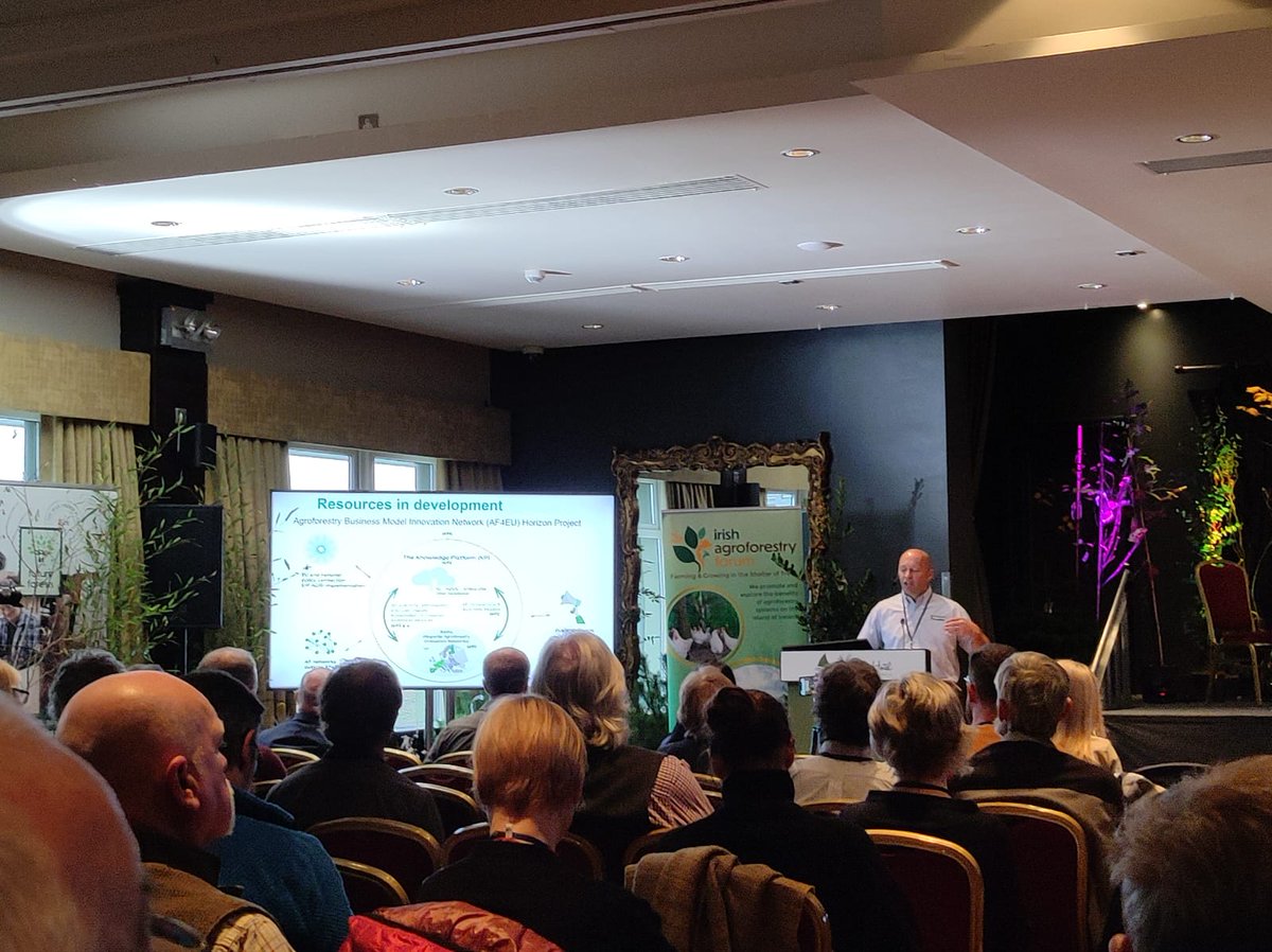 AF4EU_afinet's tweet photo. 🗣️Thanks to our colleague John Casey from @teagasc for championing our work so well at #AF4EU! 

👏What a great crowd at the @AgroforestForum It's so exciting to be here!

#AF4EU #Agroforestry #IrishAgroforestry #IAF23 https://t.co/0QRTHYUcC0