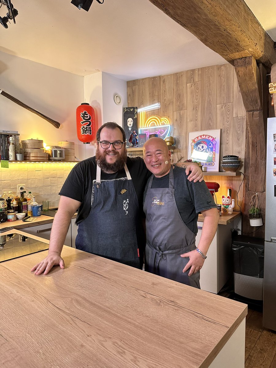 On vous attend sur Twitch.tv/gastronogeek pour MANGER! avec <a href="/lerizjaune/">le riz jaune</a>. Rejoignez-nous pour une masterclass Bao !