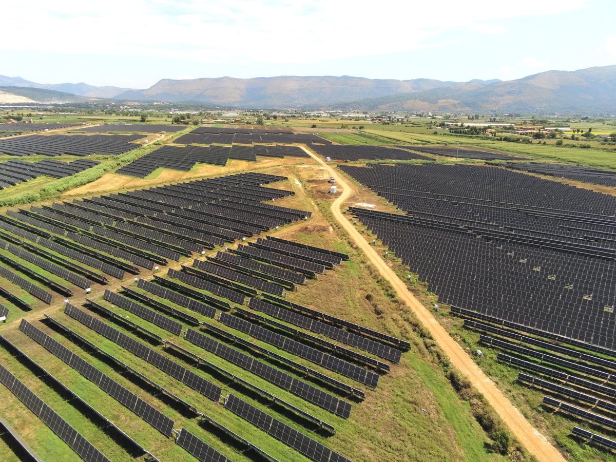 We are joining forces with <a href="/Philips/">Philips</a> join forces with Cero Generation to launch a 70MW “Agrivoltaic Solar PV” in Lazio, Italy, which is expected to reduce CO2 by approximately 40,000 tonnes annually. 🌱☀️

#WeAreHEINEKEN #BrewABetterWorld