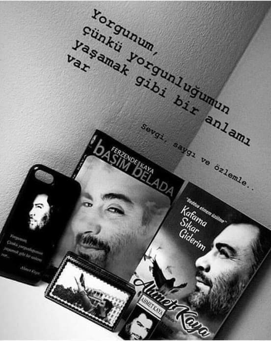 Eğer biz seninle, birbirimizden habersiz bir Ahmet Kaya şarkısının nakaratında ağlamadıysak yazıklar olsun bize..."

Hoşçakal iki gözüm 🖤🥀

#AhmetKaya