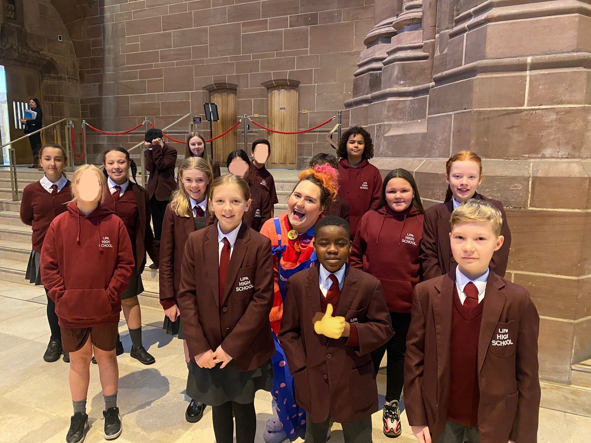 This week Lipa High School took part in an anti bullying project at the Anglican Cathedral. We even met Lizzie Acker from the Great British Bake Off! 👏🏼