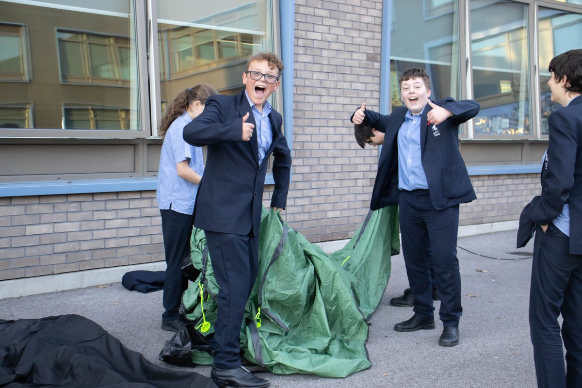 SSTMaidstone's tweet photo. Our Bronze DofE students will be embarking on their expeditions this summer, and they are leaving no stone unturned in their preparation. Last week, they set their focus to tent pitching and dismantling in the courtyard!π#BronzeDofE #Expedition #DofE #DofEBronze #DofETraining https://t.co/tH1sm67dJ5