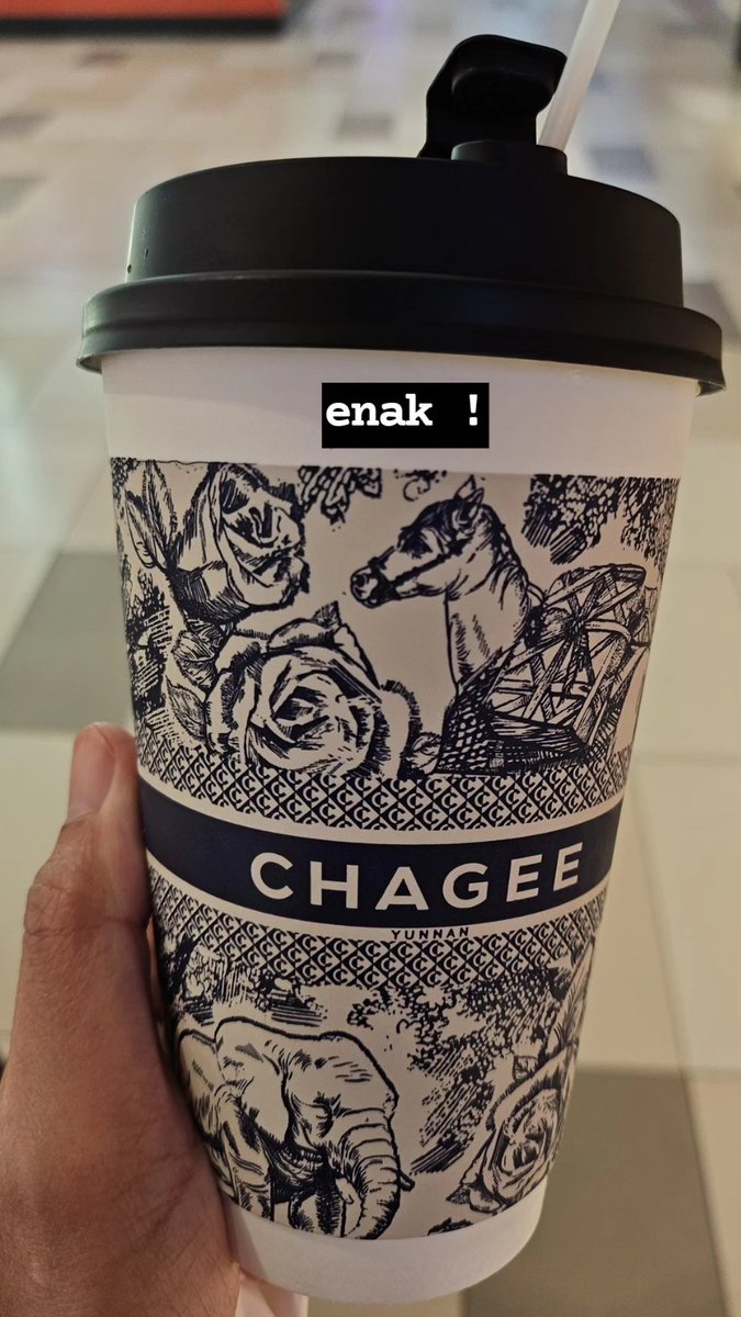 egaws's tweet photo. the taste is so good the tea feel sweet even dont add sugar 🤩 https://t.co/COiLzwDGUN