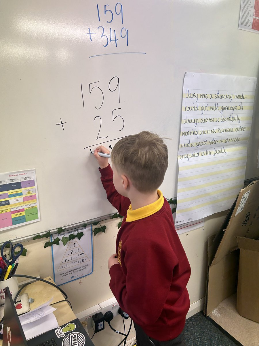 Year3Chantry's tweet photo. Some excellent modelling from our children this morning - showing us how to use the column method 😀 https://t.co/e1lEKpXvjX