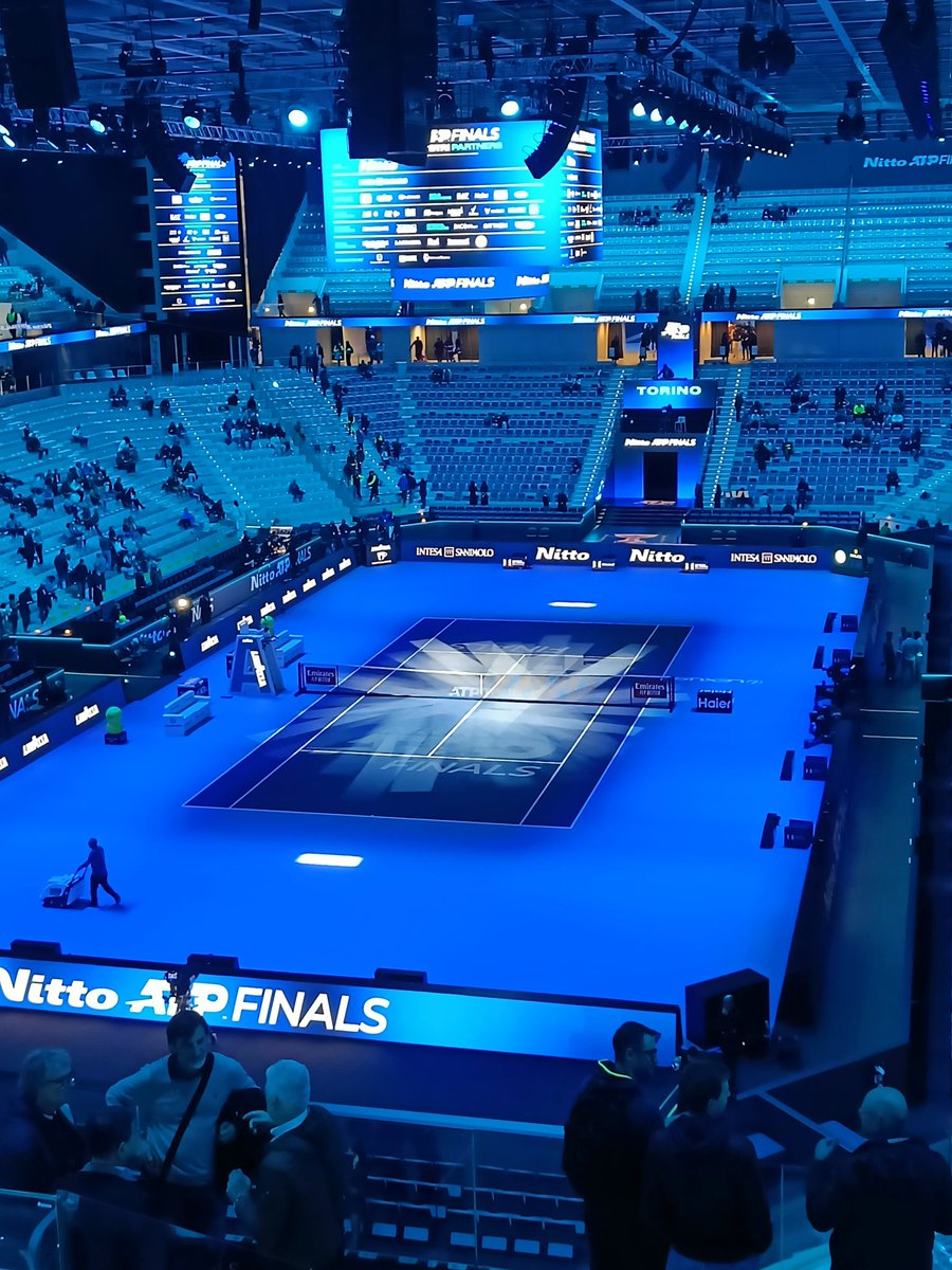 CulotHenri's tweet photo. Programme du jour : Voir la paire de double N1 jouer et voir le djoko N1 jouer... j'ai connu pire comme journée https://t.co/x8Ph3rMHiW