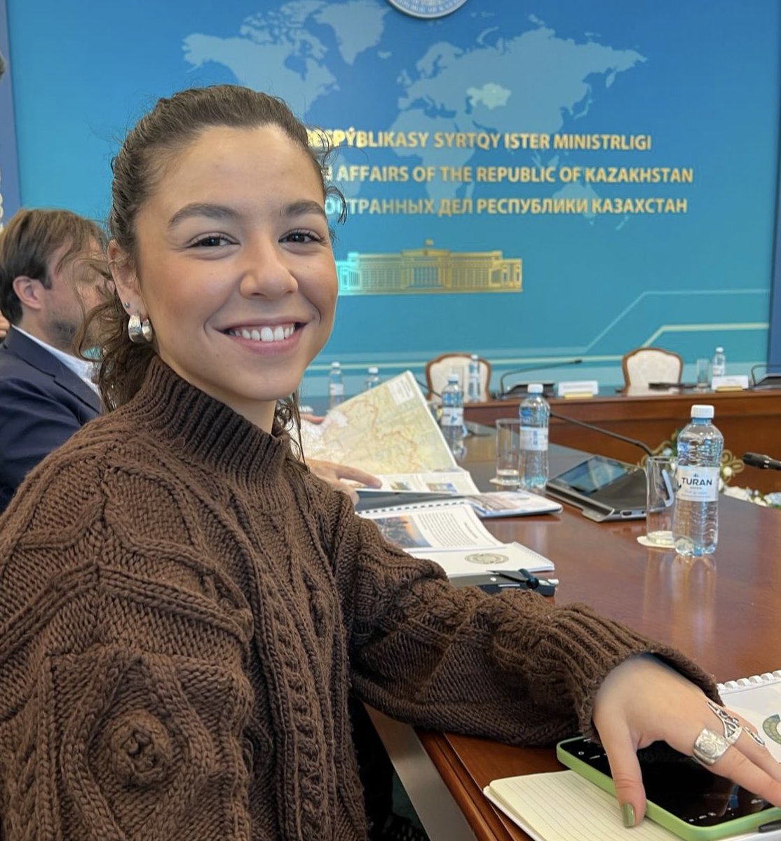 BuscardiniPR's tweet photo. Day 1️⃣ Press conference at the Minister of Foreign Affairs amid Kazakshtan Global Investment Roundtable.
📍Astana, Kazakshtan 
#KGIR @romanvassilenko @KazAmbBrussels @Yenlik_Tlesheva @KazBrussels @MFA_KZ https://t.co/imIgq2AYIY