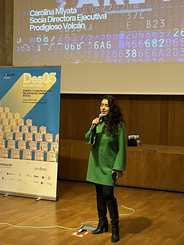 Continuamos los DesEncuentros escuchando a Carolina Miyata de Prodigioso Volcán