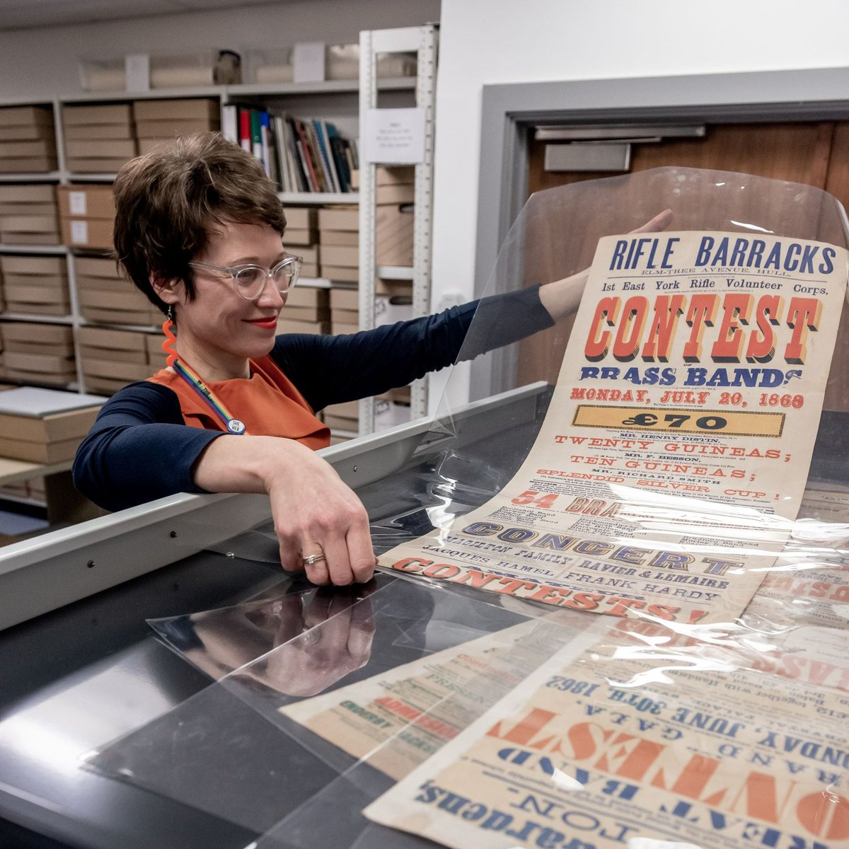 Today we're busting myths about working in archives for #DiscoverCreativeCareers week! 💡

If you're newer to archives, test your knowledge below! 👇

If you're a regular archive user or work in archives, help us spread the word about how incredible archives are! 📢 (1/7)