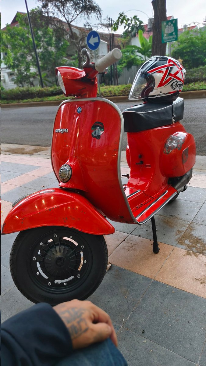 setyo_nanang's tweet photo. Legent
#vespa #sakuragi https://t.co/c7i0s87WSF
