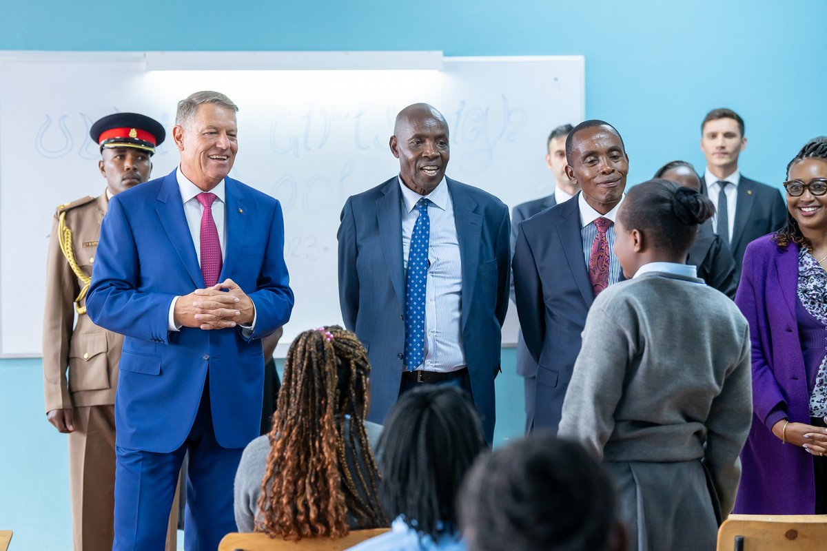 Klaus Iohannis tweet media