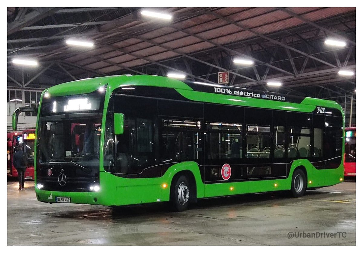 BlogBusurbano's tweet image. ‼️Alerta Exprés‼️Jue 16/11‼️
‼️Nuevo #BusEléctrico en pruebas‼️

El #MAN @LionsCityE que tanto tiempo disfrutamos como #Bus331 se ha ido a #Silleda, a @Expobus_Iberia ‼️

Hoy "estrenamos" en la #Lín1 un #MercedesECitaro en color 🟢

Será el #Bus329 en
vuestra app @BusCoruna!